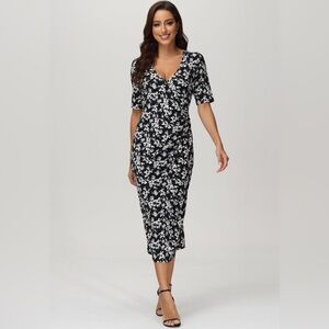 NWT 89th & Madison Black Floral Vneck midi dress